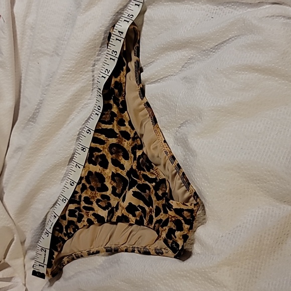 NWOT LINED LEOPARD BIKINI BOTTOM SIZE SMALL - Picture 4 of 5